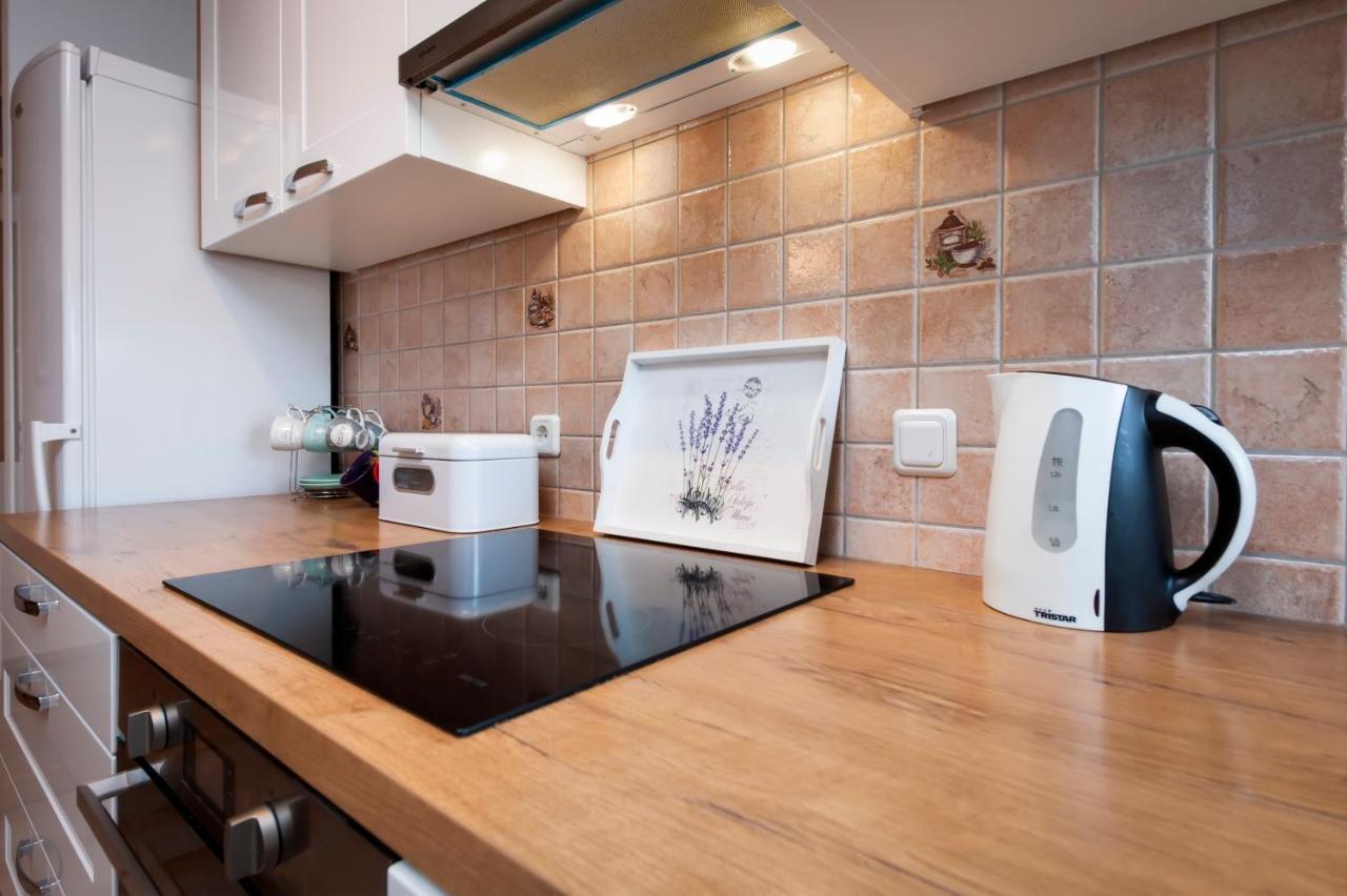 Apartment Deluxe โรวีน ภายนอก รูปภาพ